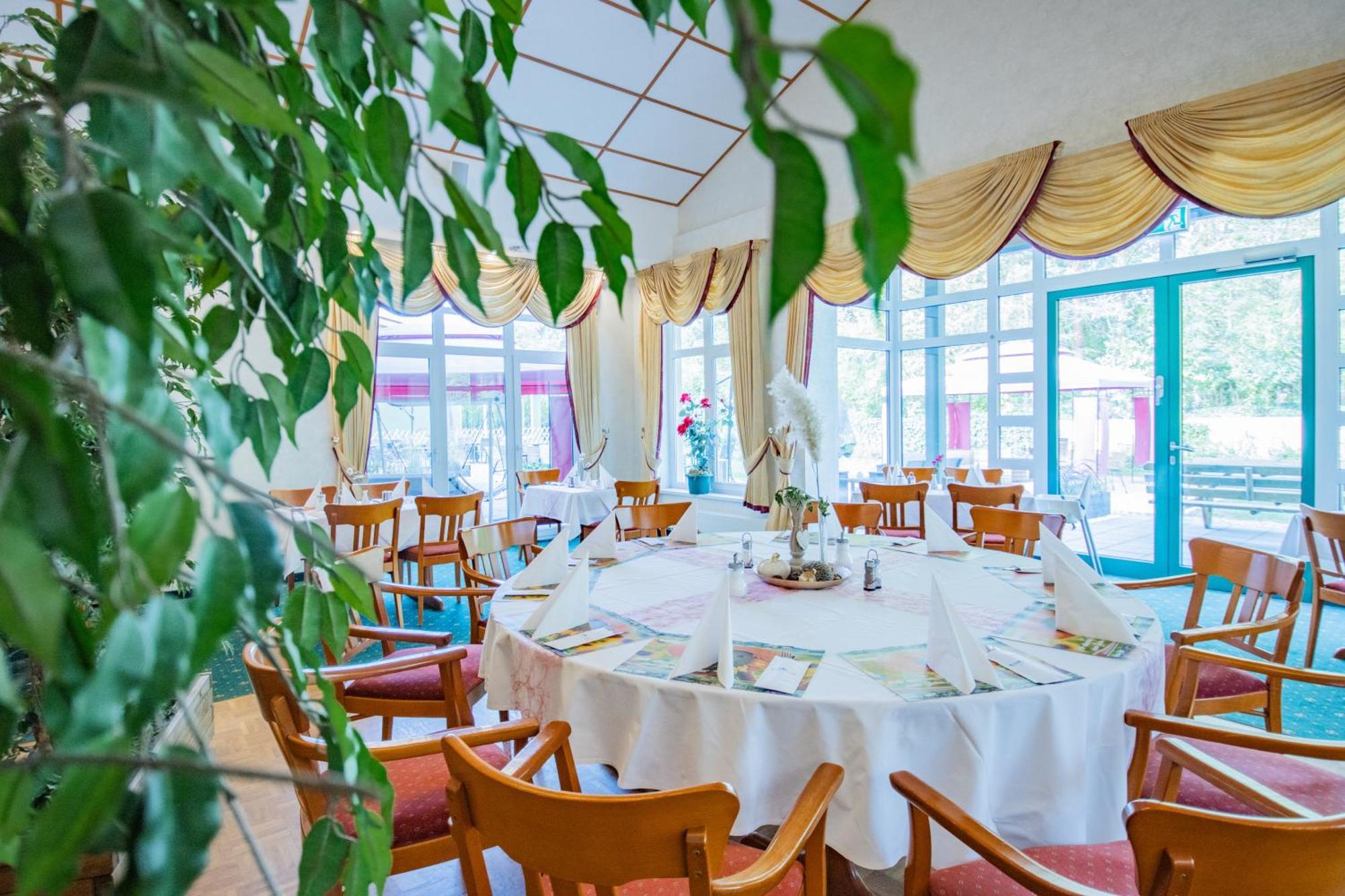 Ferien Hotel Spree-Neisse Neuhausen  Extérieur photo